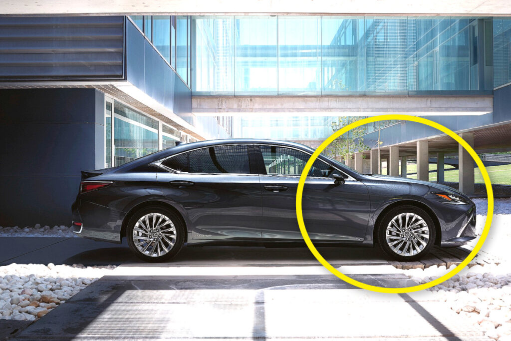 "벤츠, BMW, 포르쉐도 아니었다!" 고객 만족도 1위한 렉서스 ES, 도대체 왜? 1 렉서스 ES