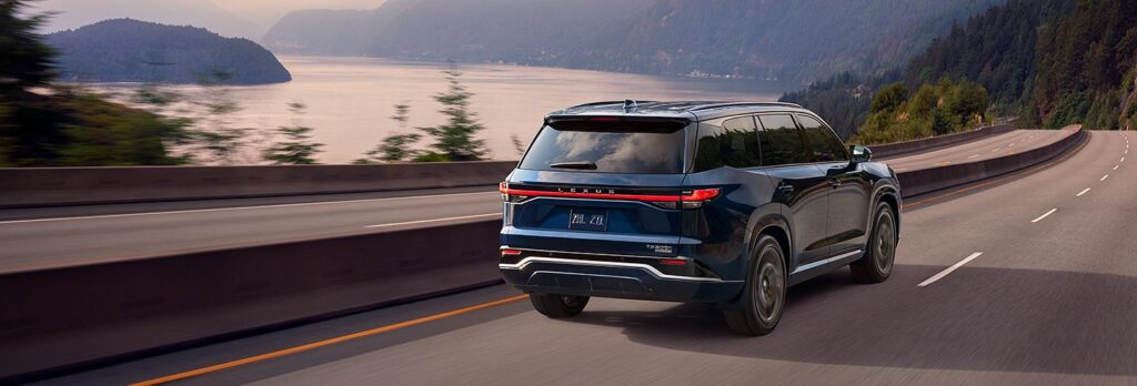 "한국 오면 대형 SUV 1위!?" 렉서스 TX500h, 3열 크기에 모두 화들짝 2 렉서스 TX500h