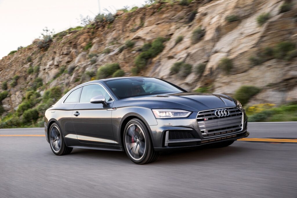 아우디 S5