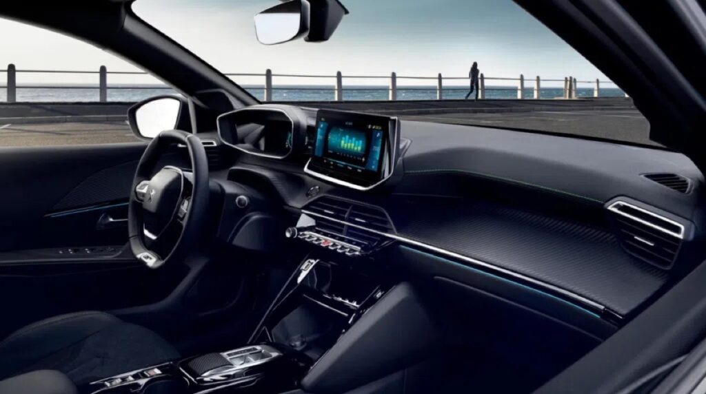 "가격 수준 이거 실화?" 얼굴 뜯어고친 푸조 e208, 디자인도 미쳤다 6 푸조 e208