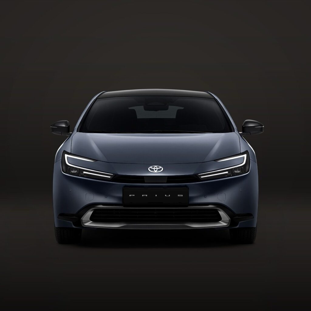 토요타 프리우스