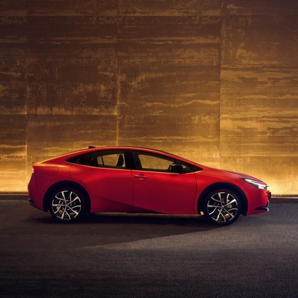 토요타 프리우스