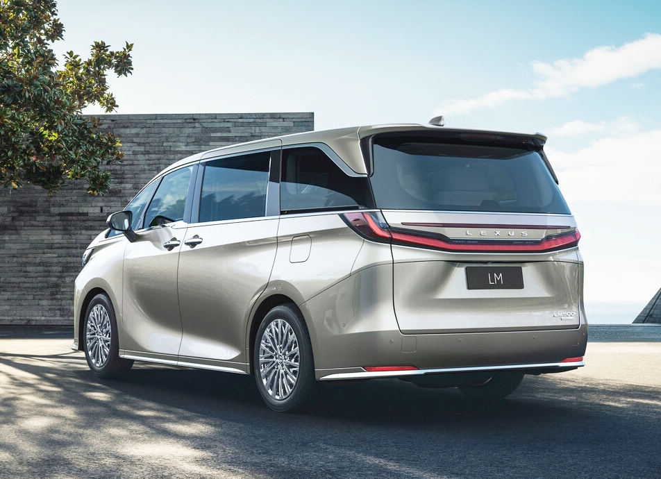 "카니발 걱정했는데.." 가격보고 놀란다는 렉서스 미니밴 3 렉서스 LM 500h 가격