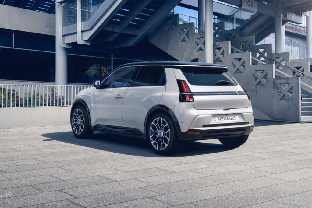 "이게 출시한다고?" 소형 전기차 끝판왕이라는 르노5 5 르노 (5)