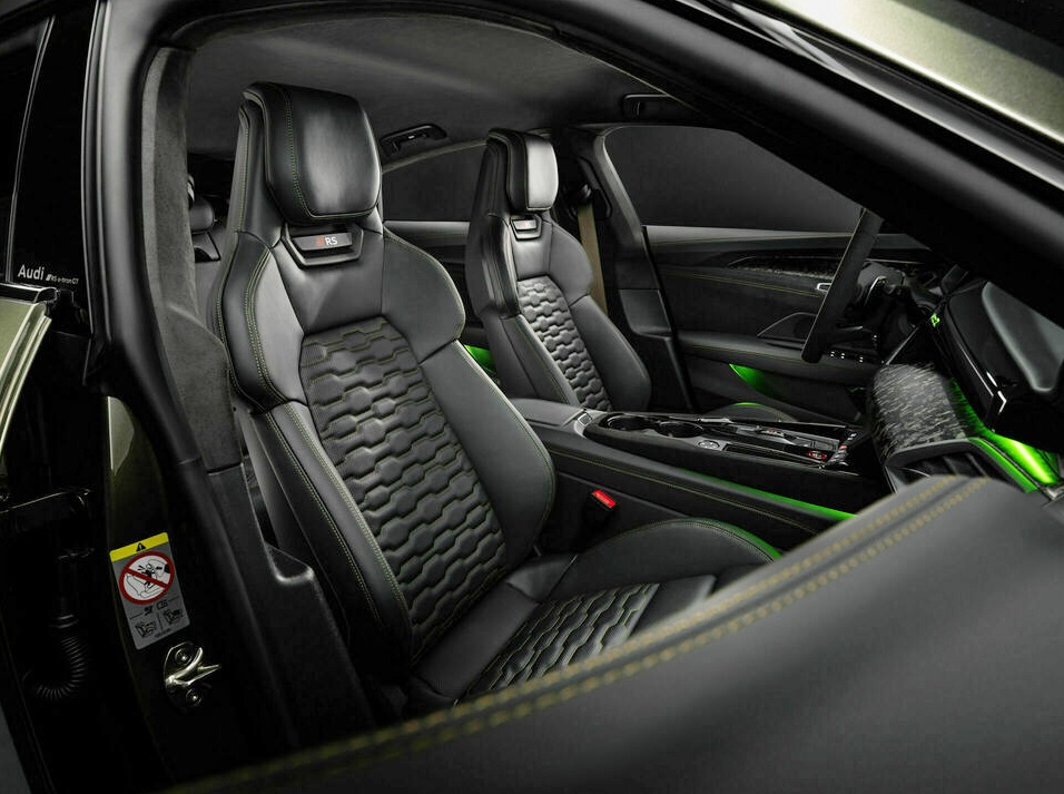 아우디 RS e-트론 GT 주행거리