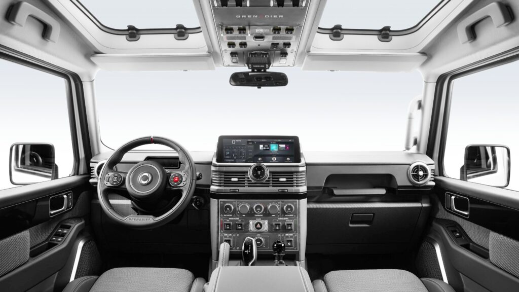 이네오스 그레나디어 가격