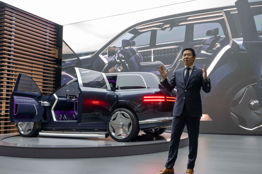 이젠 벤틀리 대신 GV90 탄다?.. 제네시스 대형 SUV 은 이런 모습 5 제네시스 (5)