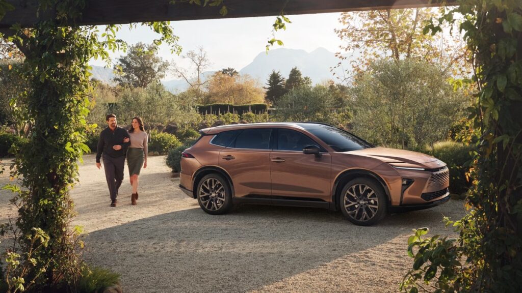 "출시하면 모두 긴장.." 제네시스 gv70 위협하는 토요타 크라운 시그니아 5 토요타 크라운 시그니아