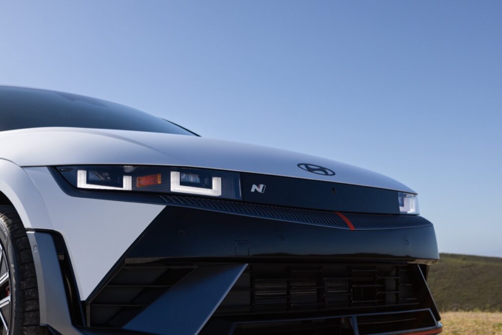 "전기차? 요즘 누가 사요".. 이제는 대세가 되어버린 자동차 2 전기차