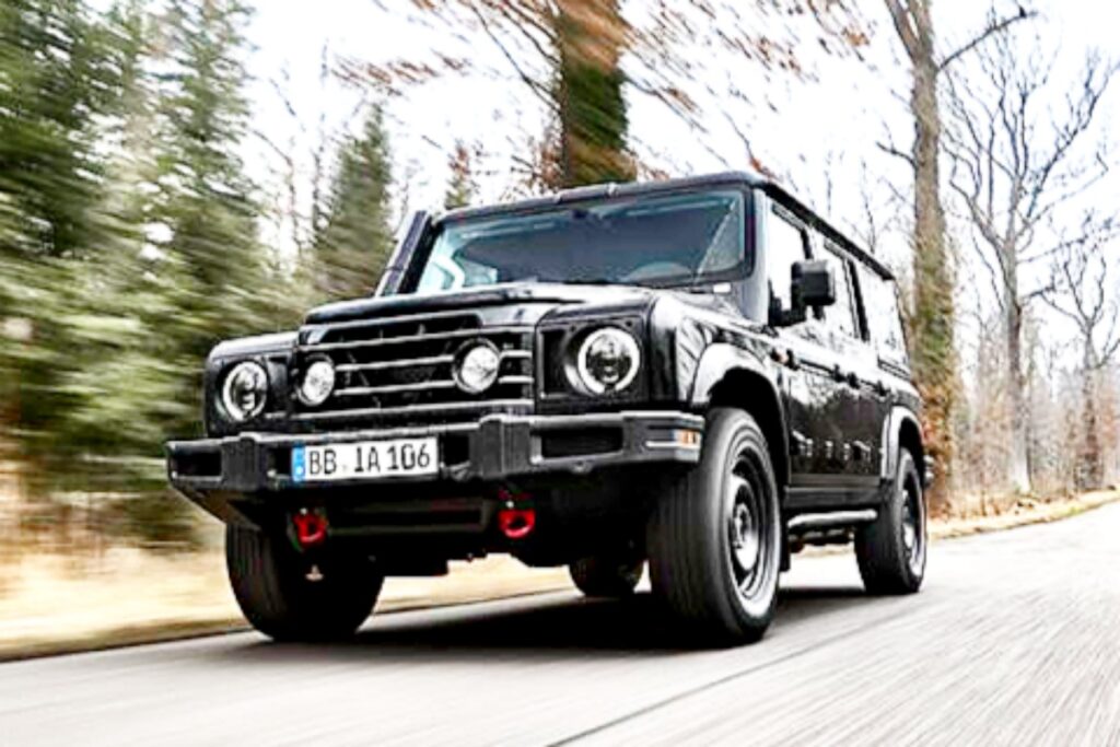 이네오스 그레나디어 고객 인도