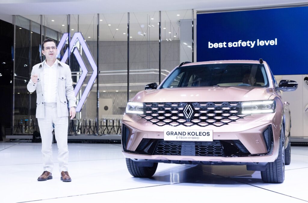 "싼타페 당장 취소" 르노의 역대급 SUV '그랑 콜레오스'의 반전 상황 5 르노코리아 그랑 콜레오스 가격