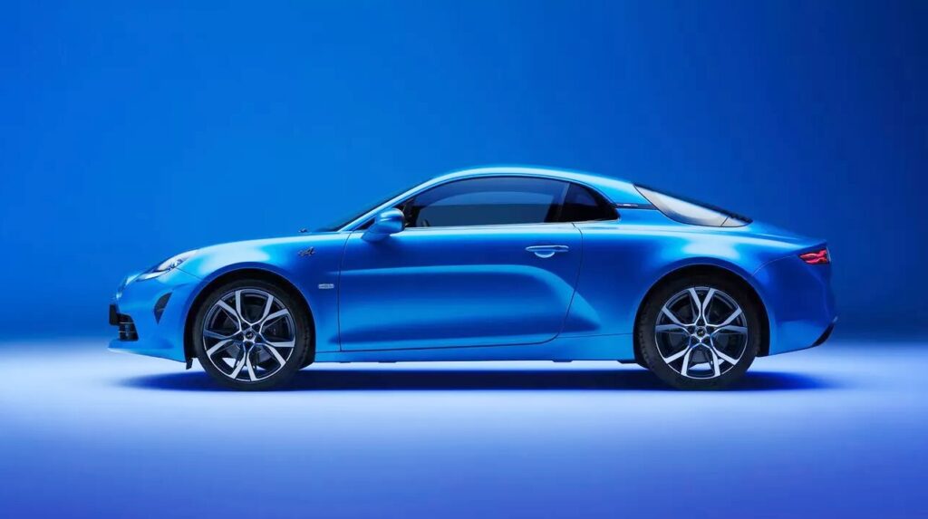 "손가락 논란은 끝" 그랑 콜레오스 다음으로 준비한 르노의 야심작 4 르노 알핀 A110 출시