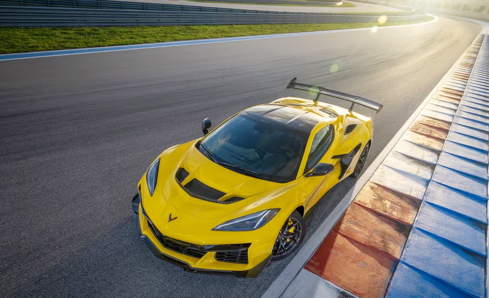 "페라리도 람보르기니도 아니다".. 엄청난 뒷태 자랑하는 스포츠카, 가격이 이정도? 4 쉐보레 콜렛 ZR1 성능