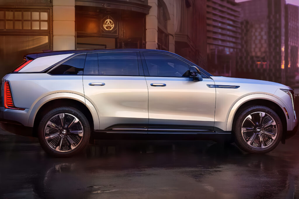 "무려 4천만 원 비싸졌다".. 캐딜락 에스컬레이드 왜 이런 결정을? 2 캐딜락 (2)