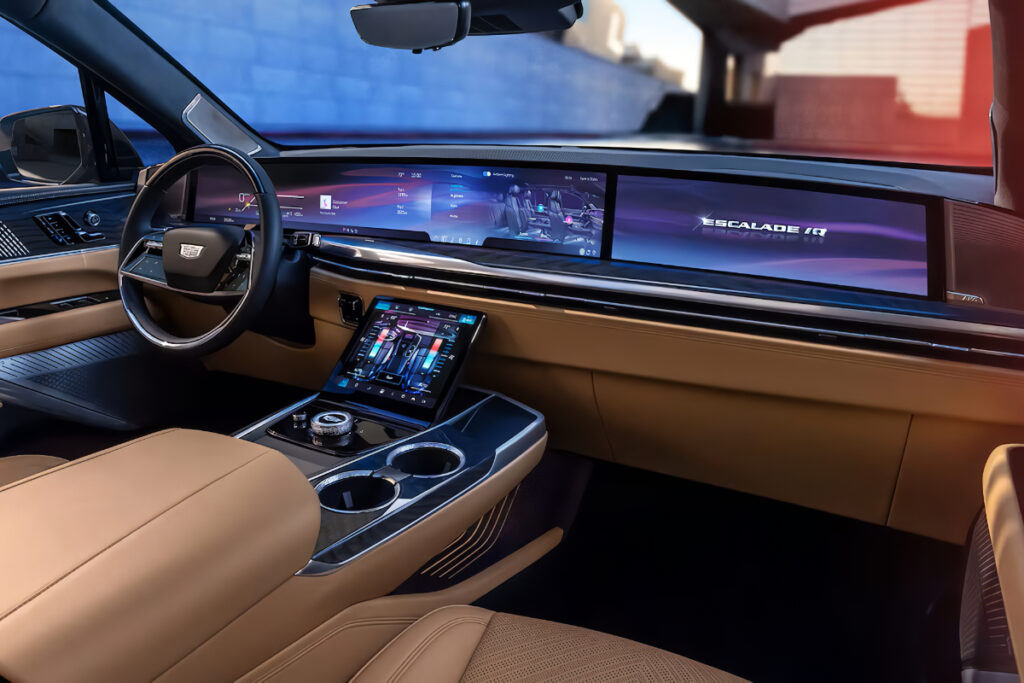 "무려 4천만 원 비싸졌다".. 캐딜락 에스컬레이드 왜 이런 결정을? 3 캐딜락 (3)