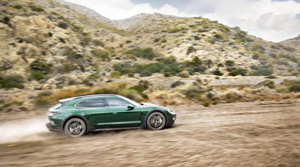 포르쉐 타이칸 국내 인증 완료