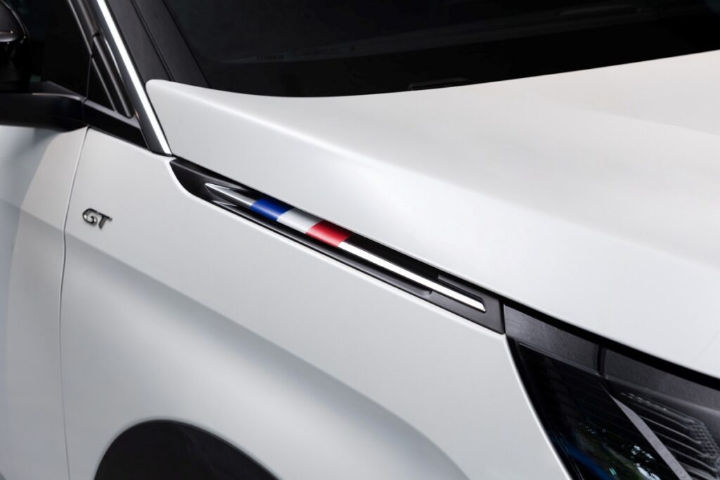 "무난한 거 싫어하면 바로 이 차" 푸조, 3008·5008 SUV 할인 얼마길래? 2 푸조 (2)