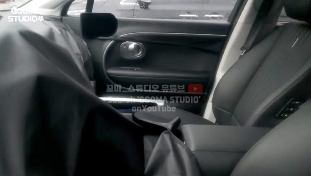 "이게 벌써 나온다고?".. 신형 아이오닉 SUV 등장에 대체 무슨 차냐 '난리' 5 현대차 아이오닉 9 스파이샷 포착