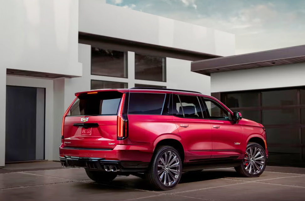 "박세리가 타는 차" 캐딜락 에스컬레이드, 이렇게 예뻐졌어? 2 2025 캐딜락 에스컬레이드 출시