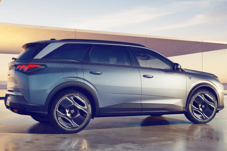 푸조 뉴 5008 하이브리드 출시