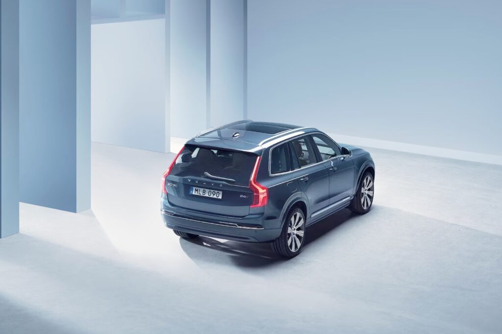 "기름 한 번 넣었는데".. 계속 간다는 GV80 급 볼보 SUV 등장 5 볼보 2025 XC90 가격