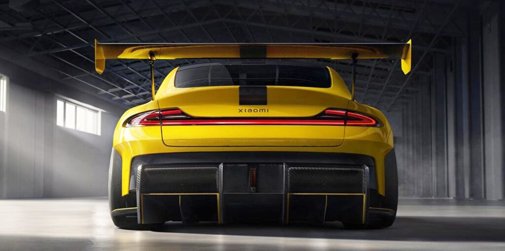 "삼성에 밀려 제대로 망했다" 말 나오던 '이 회사'.. 이젠 포르쉐 넘본다 4 샤오미 SU7 울트라 2025년 1분기 양산