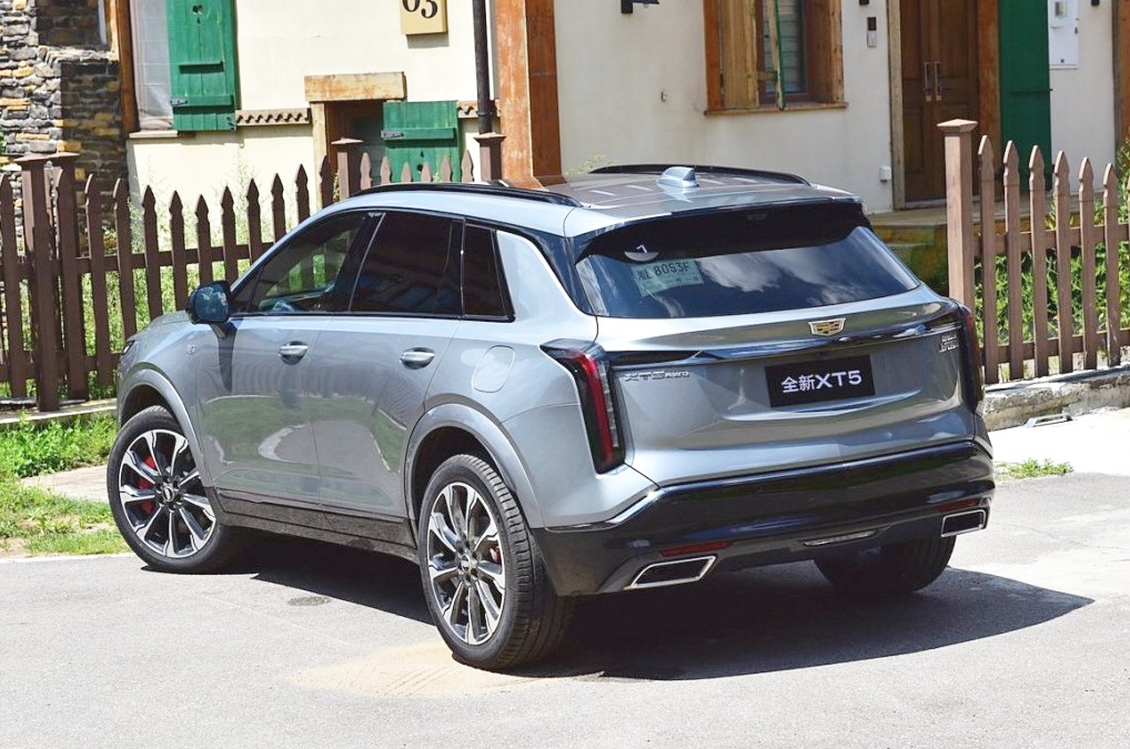 캐딜락 XT5 풀체인지 출시