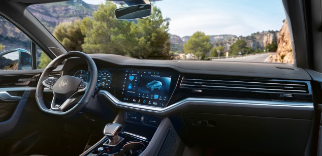 "벤츠·제네시스 사려다 급선회.." 앞도적 성능으로 서열정리 나선 SUV 3 폭스바겐 투아렉 국내 출시