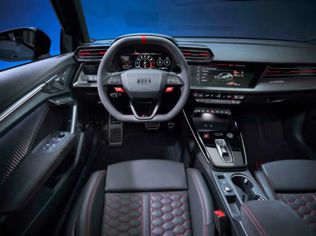 2025 아우디 RS3 성능