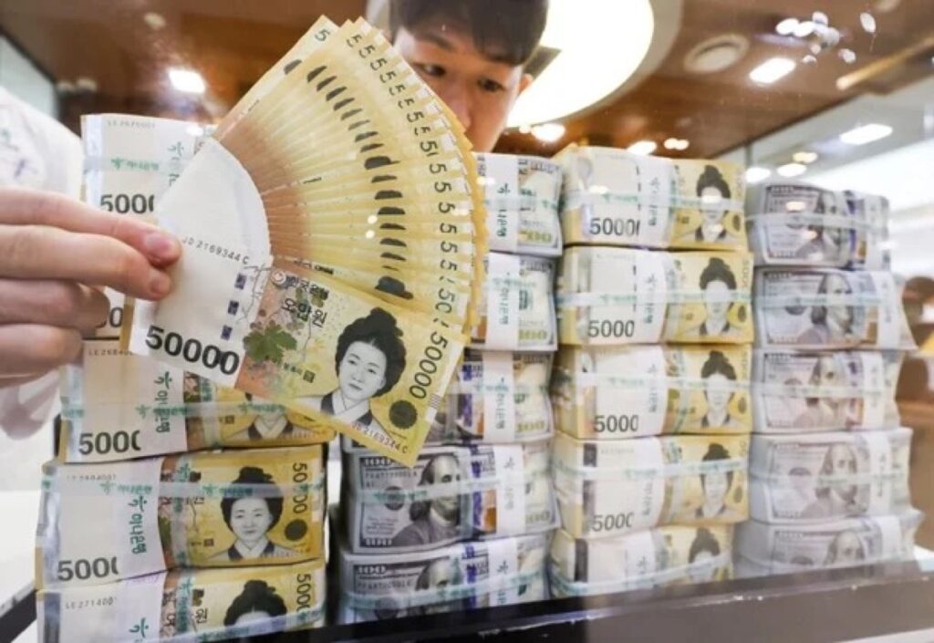 "이 정도일 줄이야" 나랏빚 1200조 '사상 최대'.. 바닥 난 한국 3 나랏빚