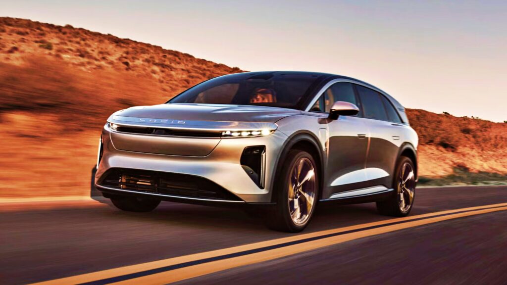 "테슬라 대항마 나온다"..기대감 높은 6천만 원대 전기차 4 루시드 그래비티 테슬라 NACS 탑재