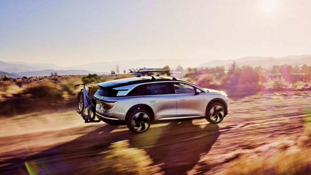 "테슬라 대항마 나온다"..기대감 높은 6천만 원대 전기차 5 루시드 그래비티 테슬라 NACS 탑재