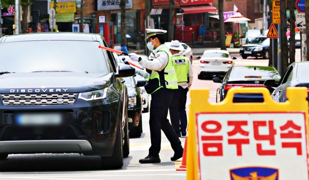 “결국 현실됐다” 정부, 음주운전 잡기 위해 10월부터 '이것' 도입 5 국내 음주운전 적발건수