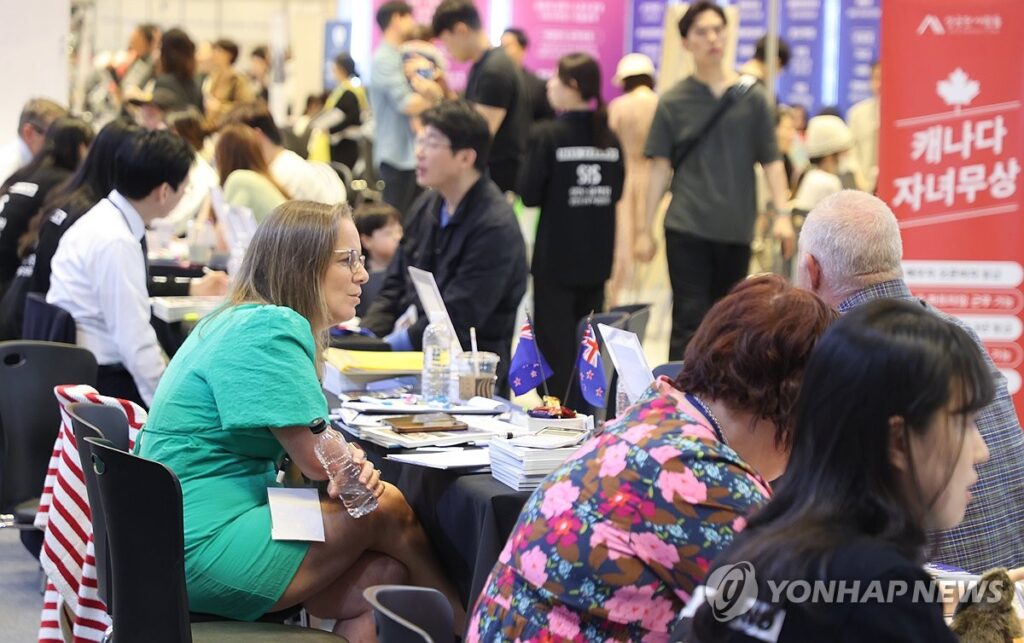 인구 소멸 심각한데 "이것도 소용없다" 막막한 상황에 사람들 '깜짝' 3 이민자