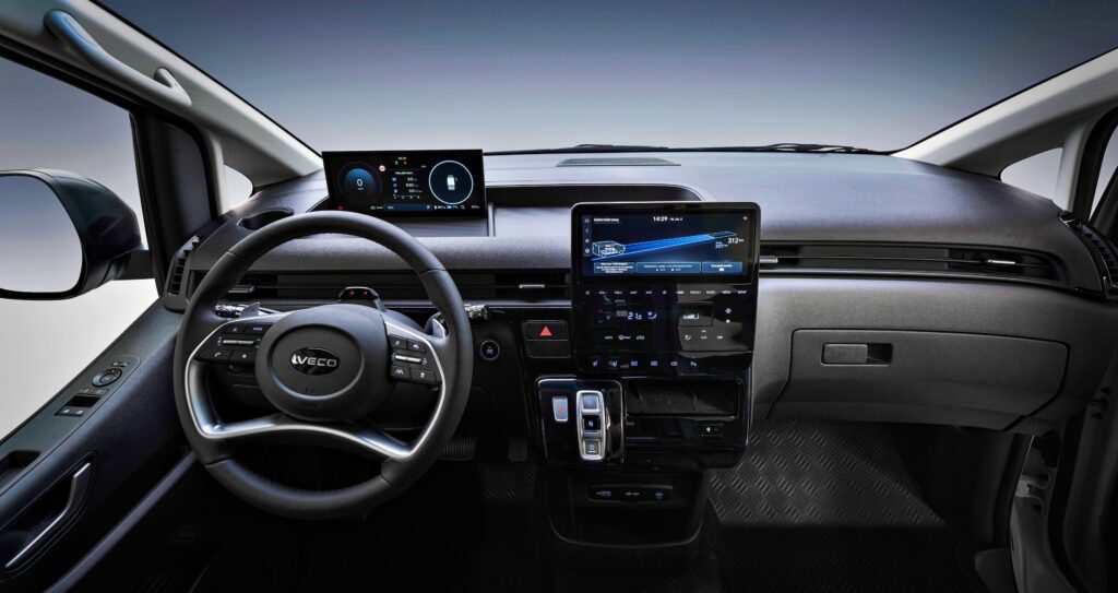 중국 차 쏟아지더니 "이대론 안 된다"..현대차, 이베코와 손 잡았다 5 이베코 e무비 출시