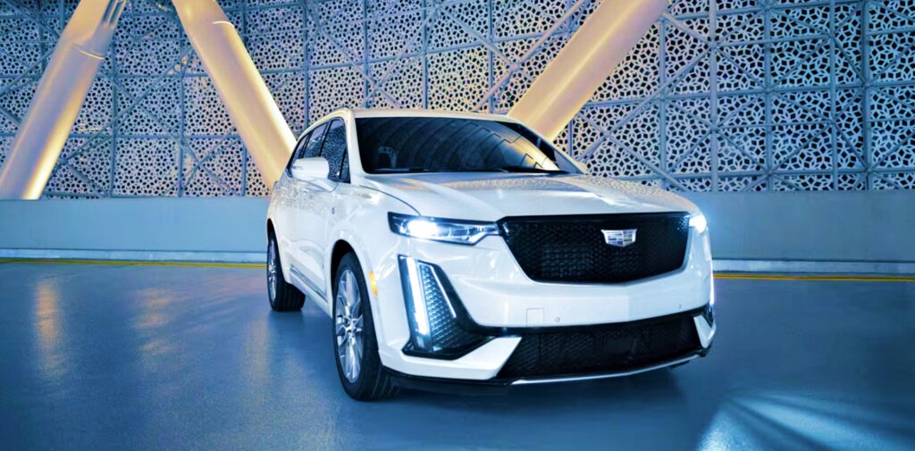 "이정도는 해야 팔려요".. 1500만원 할인 선언한 캐딜락에 '환호' 3 캐딜락 9월 할인 혜택