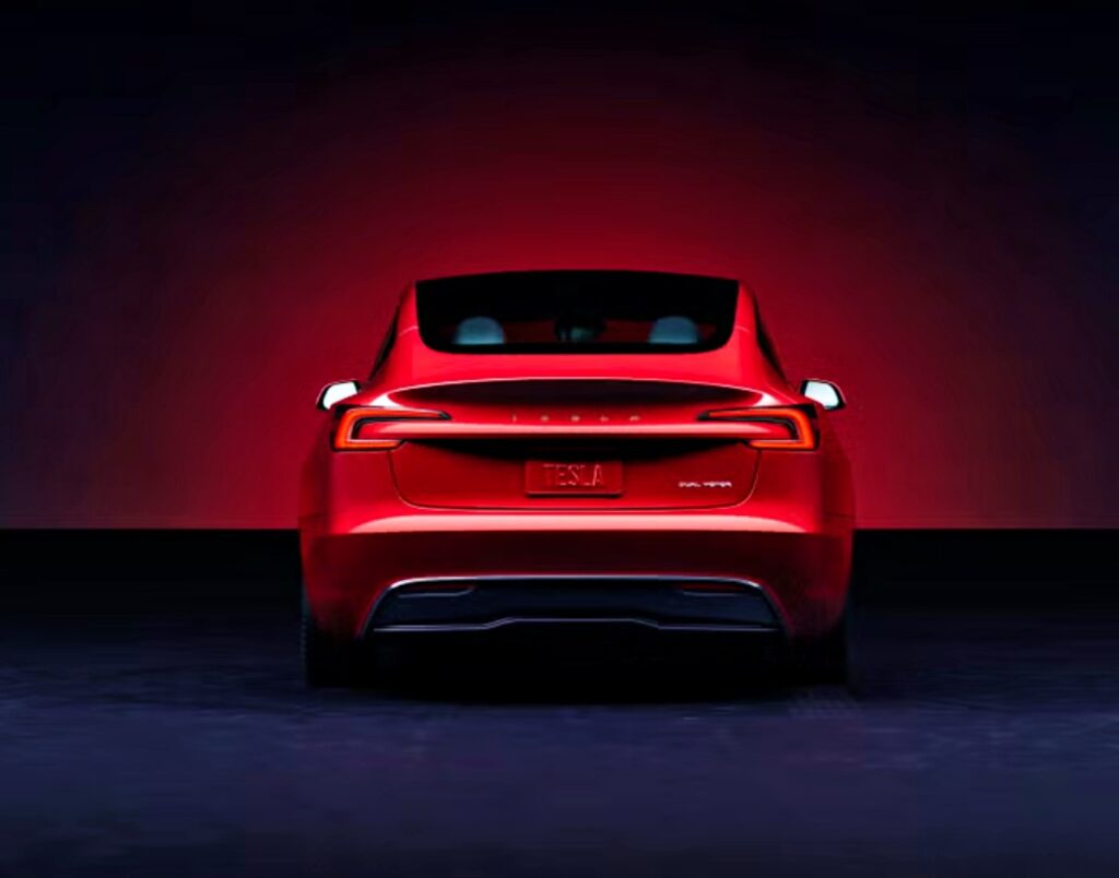 충전 중이었는데 갑자기 '펑'.. 유리창 산산조각 난 테슬라 무슨 일? 5 전기차 배터리 화재 위험