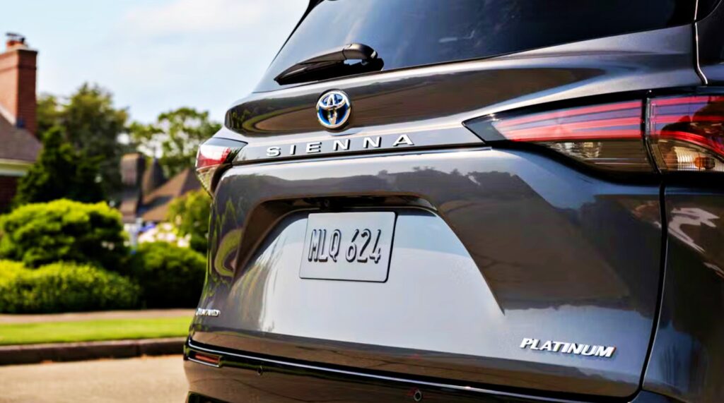 토요타 2025 시에나 가격