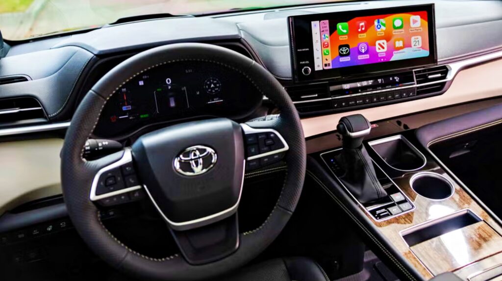 토요타 2025 시에나 뒷좌석 알림 기능