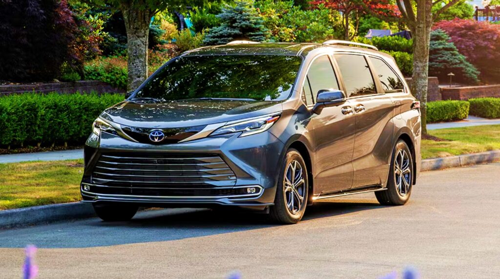 토요타 2025 시에나 출시