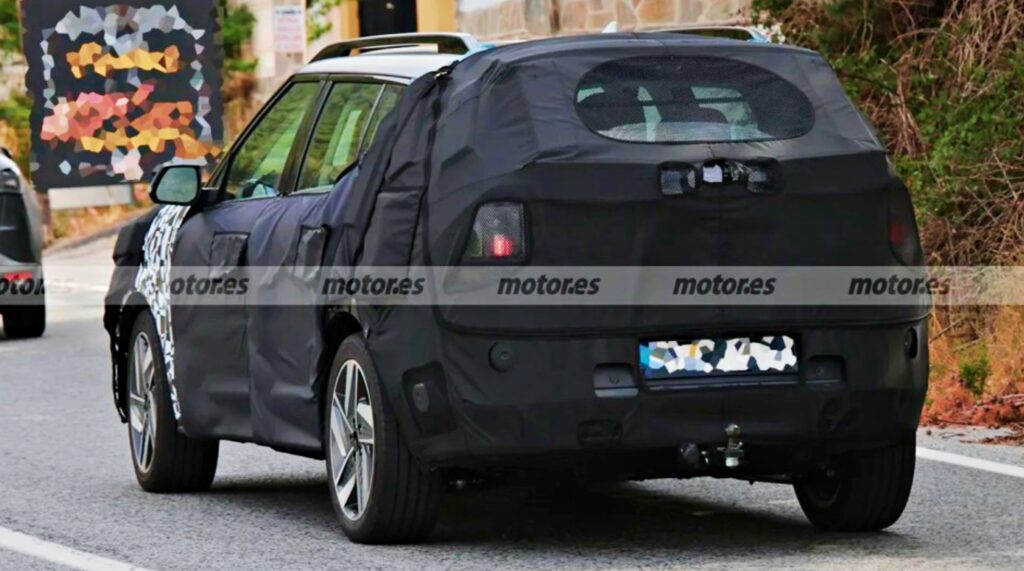 "그동안 봐온 싼타페가 아닌데?" 갑자기 등장한 현대 수소 車에 반응 '초대박' 3 현대차 넥쏘 풀체인지 출시