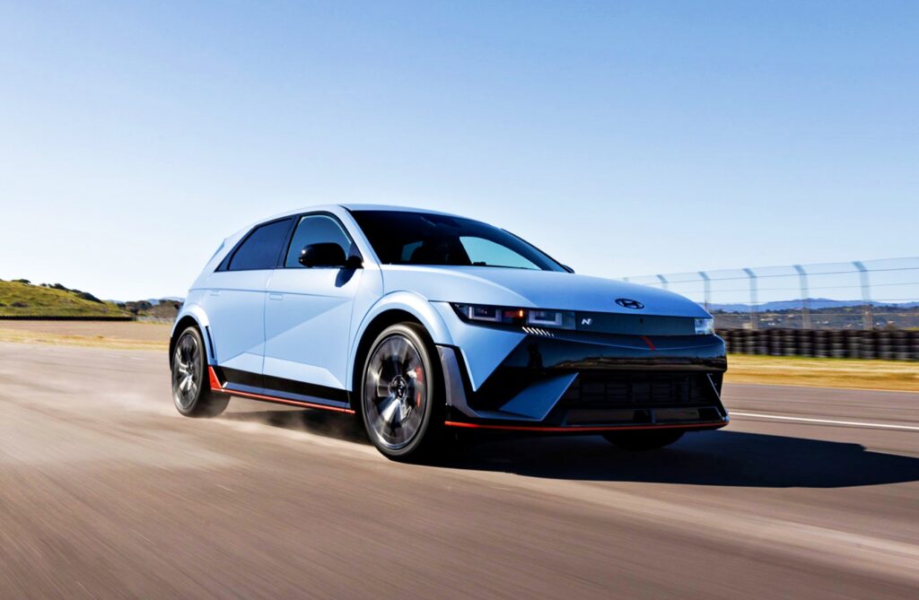 아이오닉5 N 10대 엔진 수상