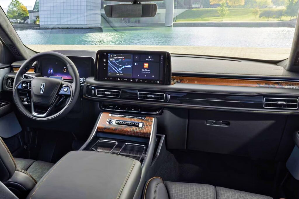 링컨 2025 에비에이터 사전 계약