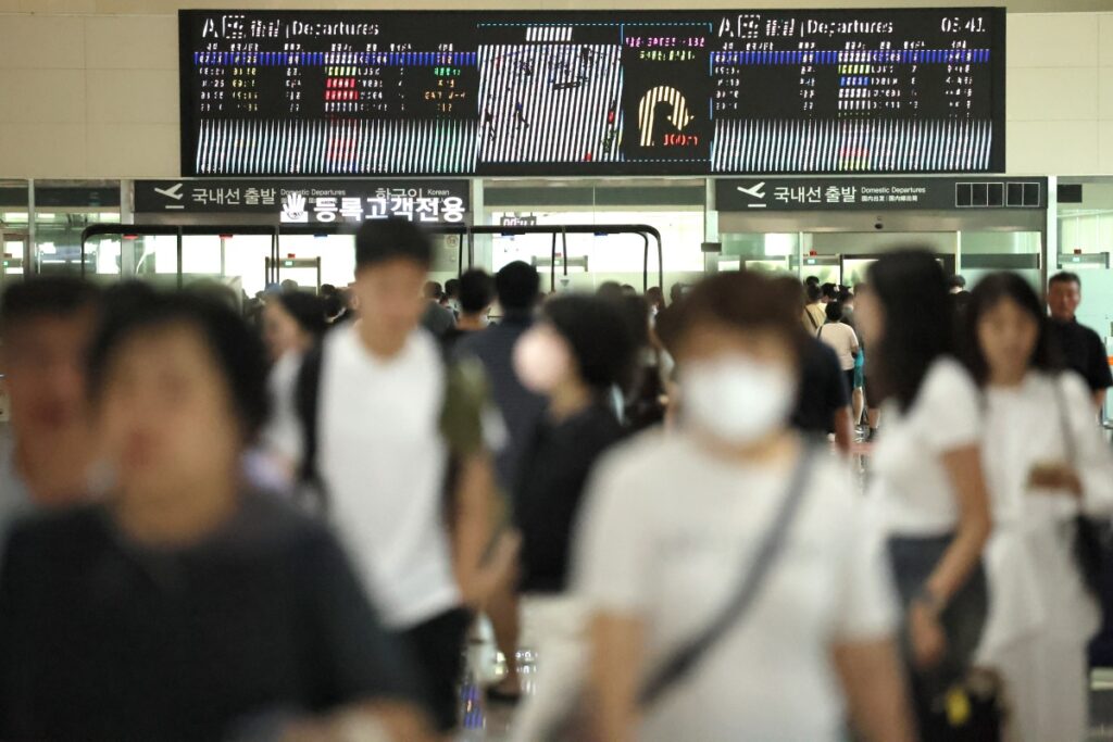 불경기에 다른 건 줄여도 "이건 안돼".. 뭉칫돈 여기에 몰렸다 2 해외 여행