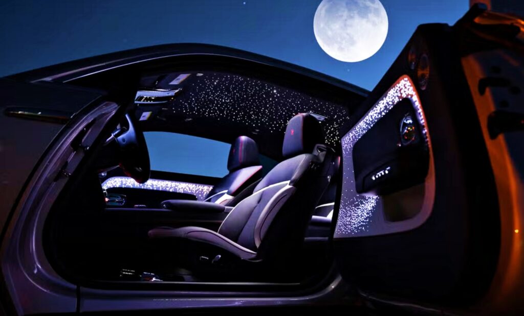 롤스로이스 스펙터 루나플레어 실내