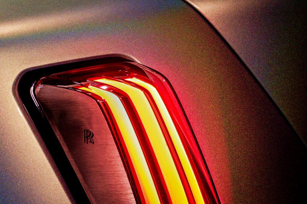 롤스로이스 스펙터 루나플레어 제작