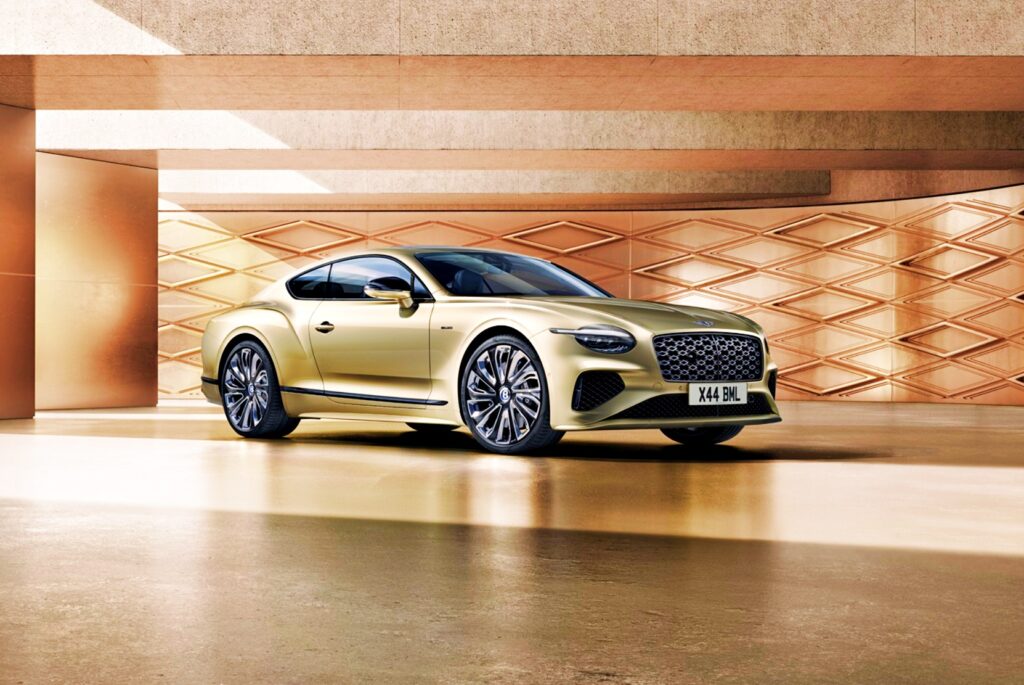 벤틀리 더 뉴 플라잉스퍼 공개