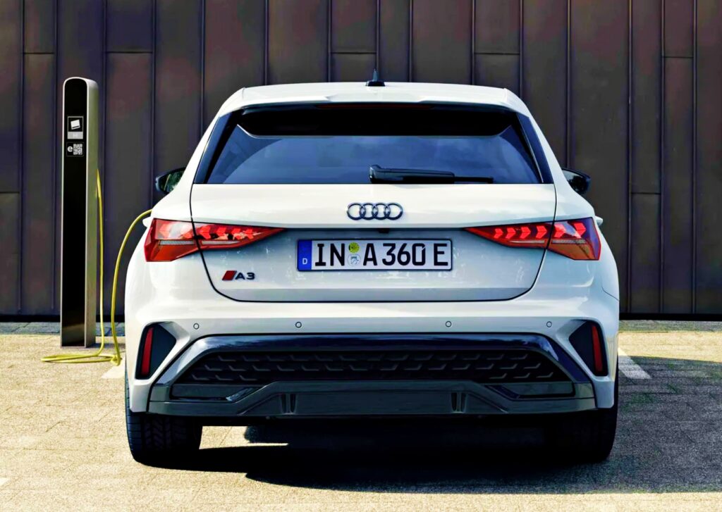 아우디 A3 플러그인 하이브리드