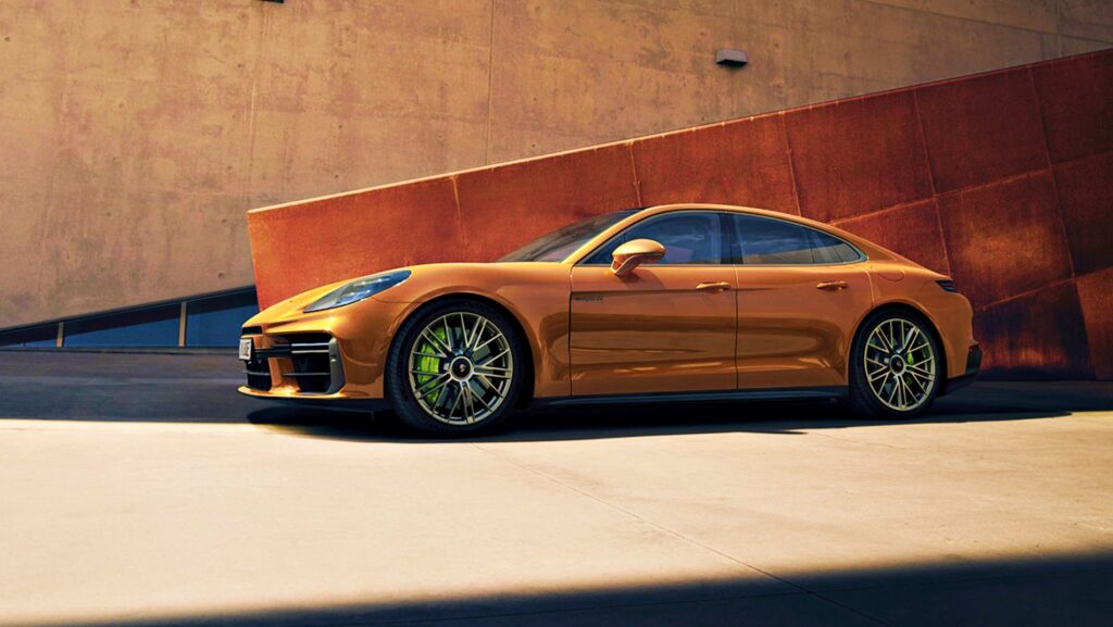 포르쉐 파나메라 터보 E-하이브리드 주행거리