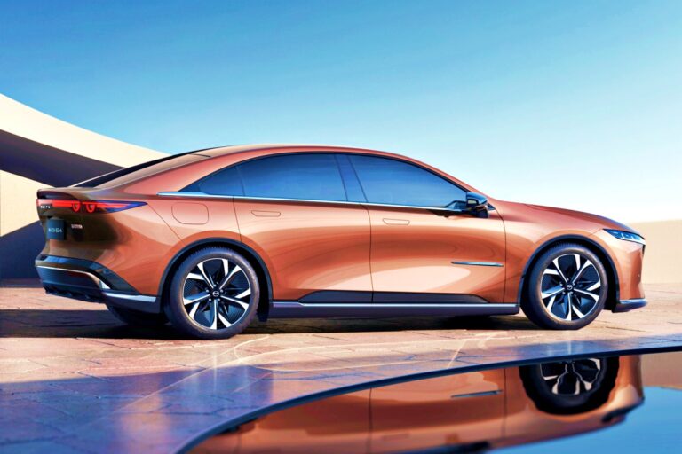 마쯔다 EZ-6 가격